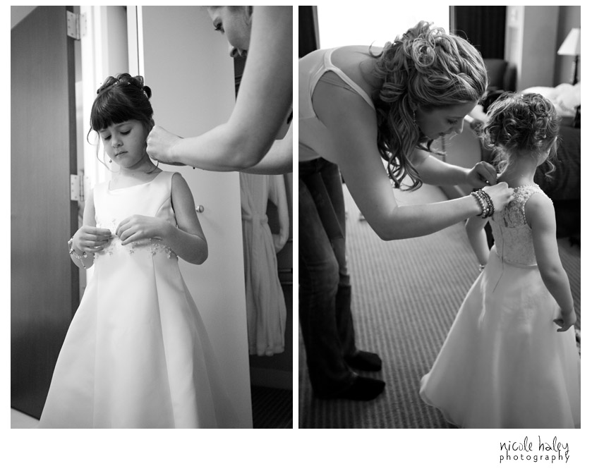 Northville Wedding Photography 1 Lori and Dan's wedding at Genitti's Hole in the Wall in Northville, MI; Northville Wedding Photography